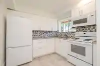 5489 MAPLE CRESCENT - thumbnail 24