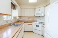 5489 MAPLE CRESCENT - thumbnail 10