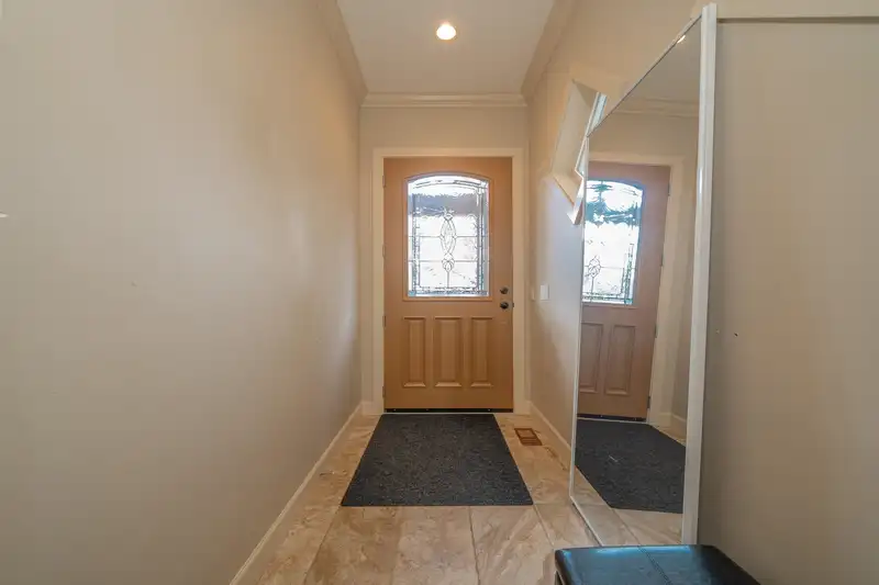 1353 HAMES CRESCENT - photo 3 of 37