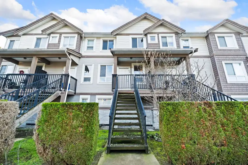 13 22788 WESTMINSTER HIGHWAY - photo 1 of 36