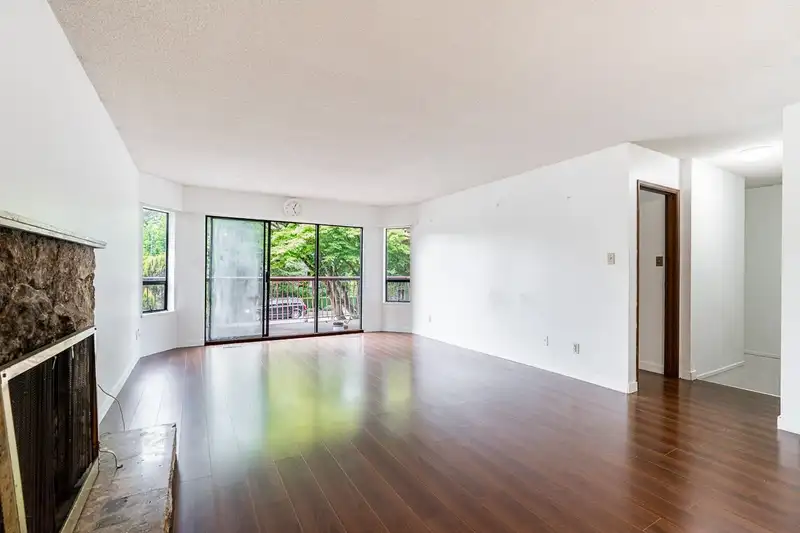 3226 W 5TH AVENUE - photo 3 of 39