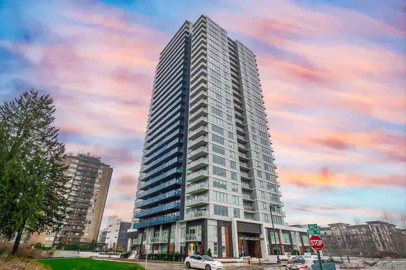 2501 13428 105 AVENUE - photo 1 of 27