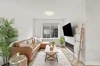 29 8161 201 STREET - thumbnail 1