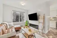 29 8161 201 STREET - thumbnail 2