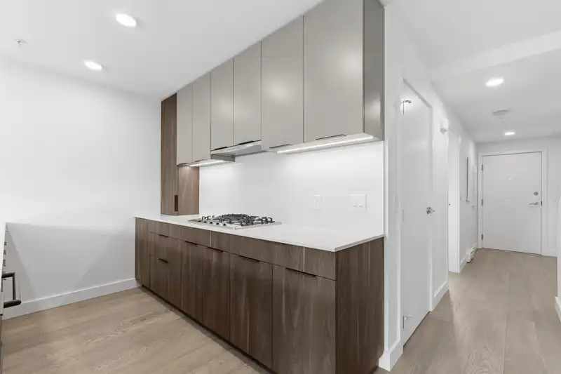 305 3590 W 39TH AVENUE - photo 1 of 25