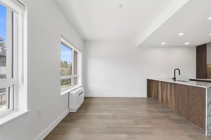 305 3590 W 39TH AVENUE - photo 2 of 25
