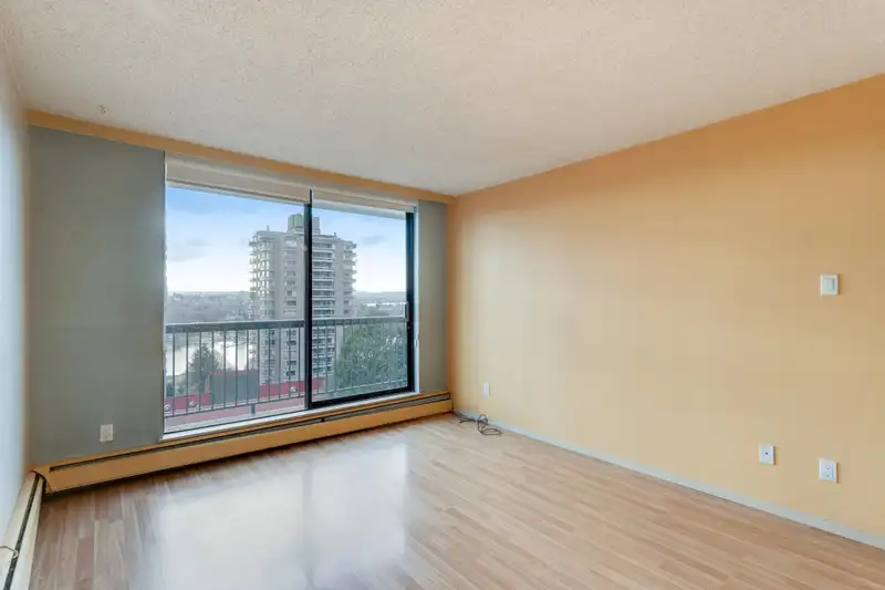 808 1146 HARWOOD STREET - photo 2 of 28