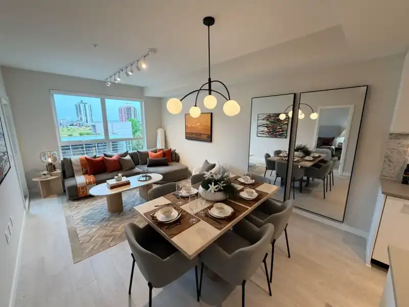 403 110 E 17TH STREET - photo 1 of 7