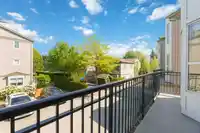 20 9559 130A STREET - thumbnail 7