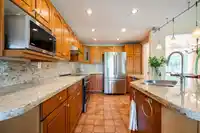 20561 93A AVENUE - thumbnail 20