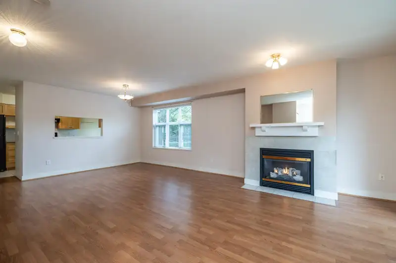 13 1203 MADISON AVENUE - photo 4 of 30