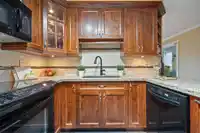 307 15941 MARINE DRIVE - thumbnail 12