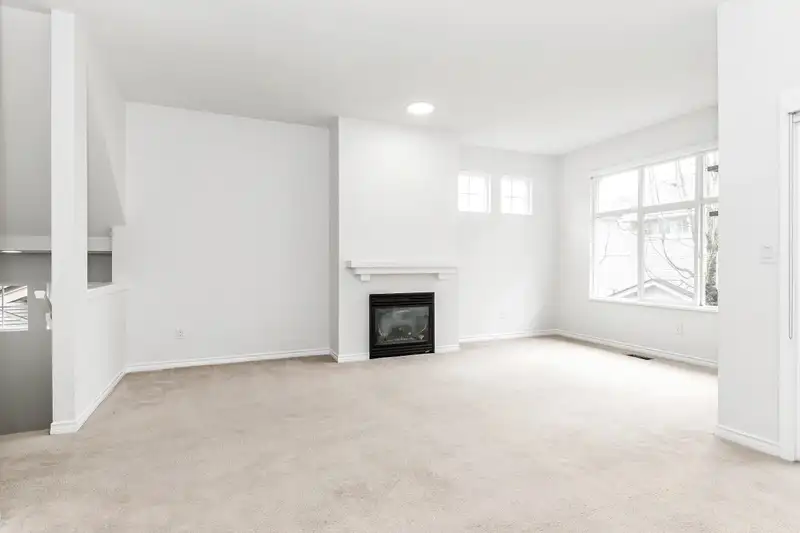 28 14959 58 AVENUE - photo 4 of 28