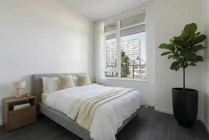 207 6300 MINORU BOULEVARD - photo 2 of 10