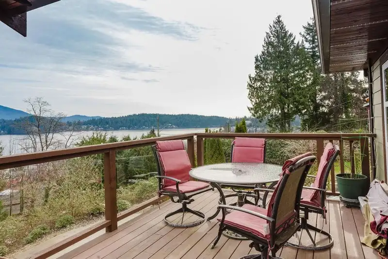 591 GIBSONS WAY - photo 3 of 32
