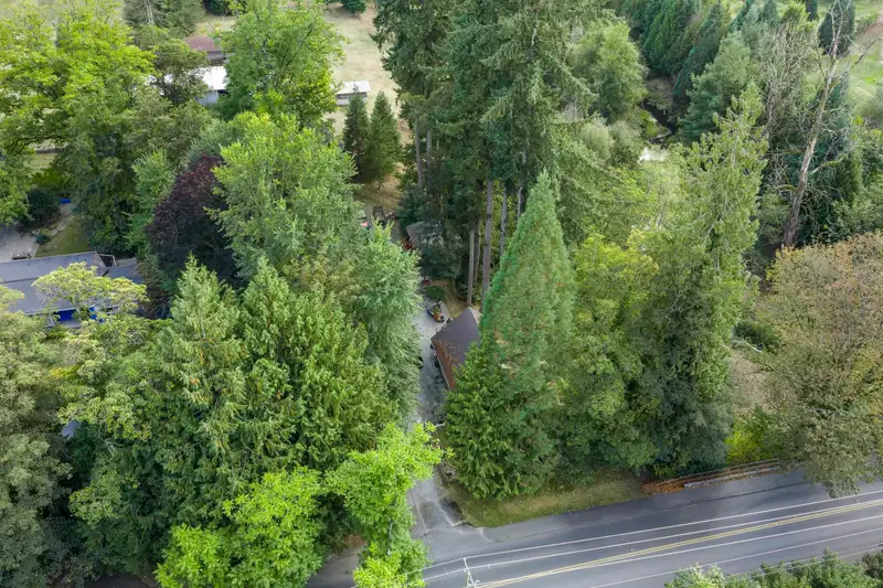 21180 48 AVENUE - photo 4 of 25