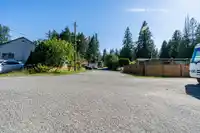 8 2216 LOUGHEED HIGHWAY - thumbnail 4