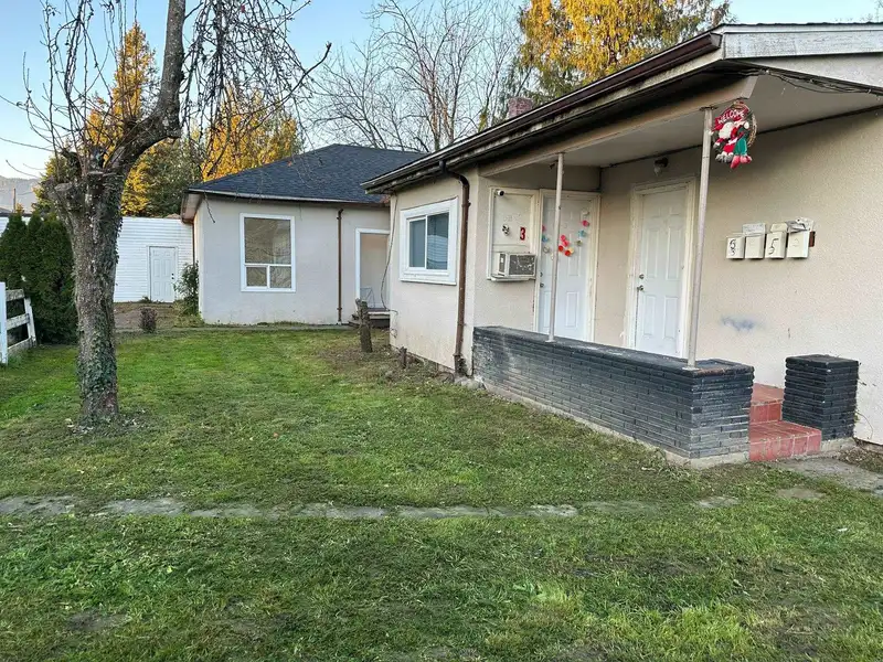 46167 CLEVELAND AVENUE - photo 1 of 10