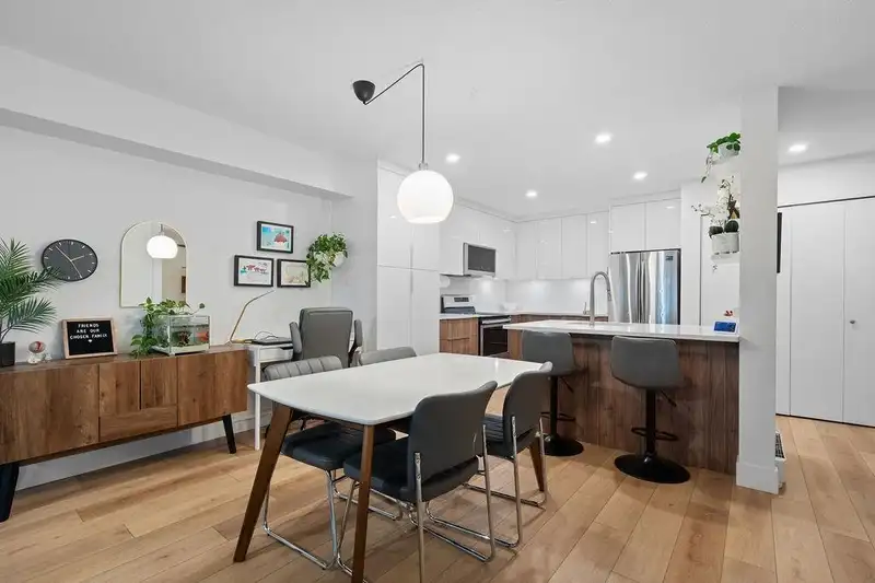 110 3978 ALBERT STREET - photo 1 of 40