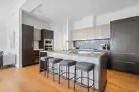 702 876 KEITH ROAD - thumbnail 5