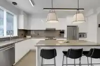 52 8138 204 STREET - thumbnail 11