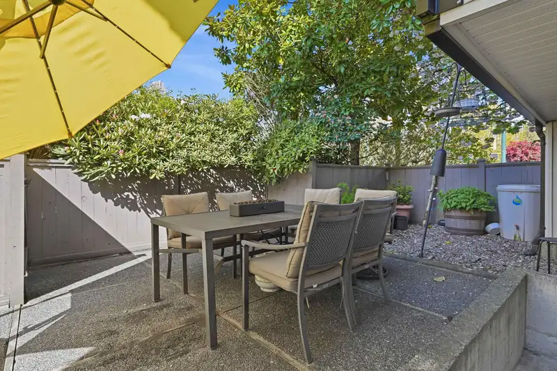 1 1606 W 10TH AVENUE - photo 1 of 28