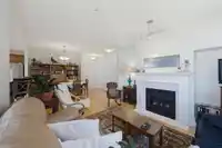 204 15357 17A AVENUE - thumbnail 4