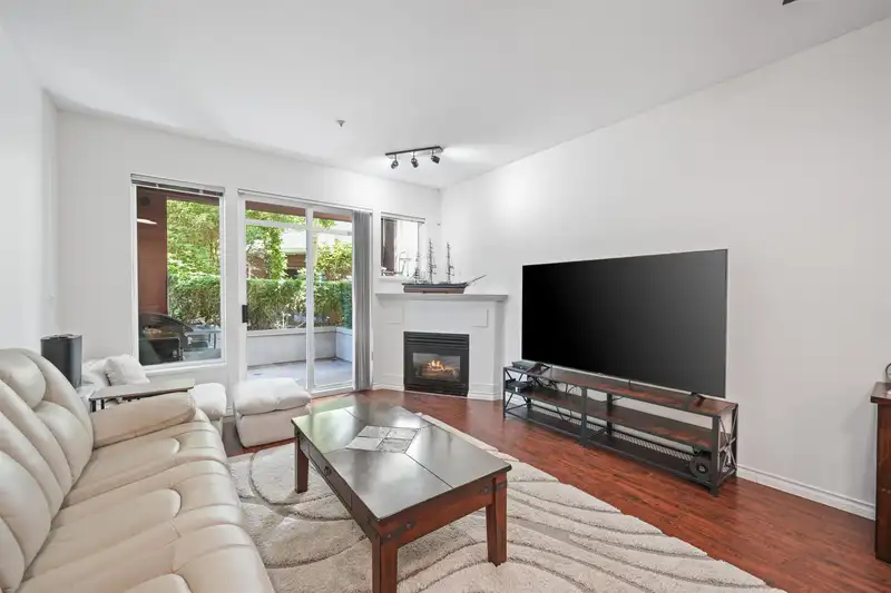 105 20239 MICHAUD CRESCENT - photo 4 of 18