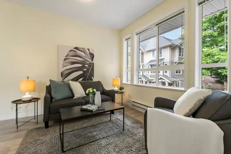 30 20159 68 AVENUE - photo 3 of 36