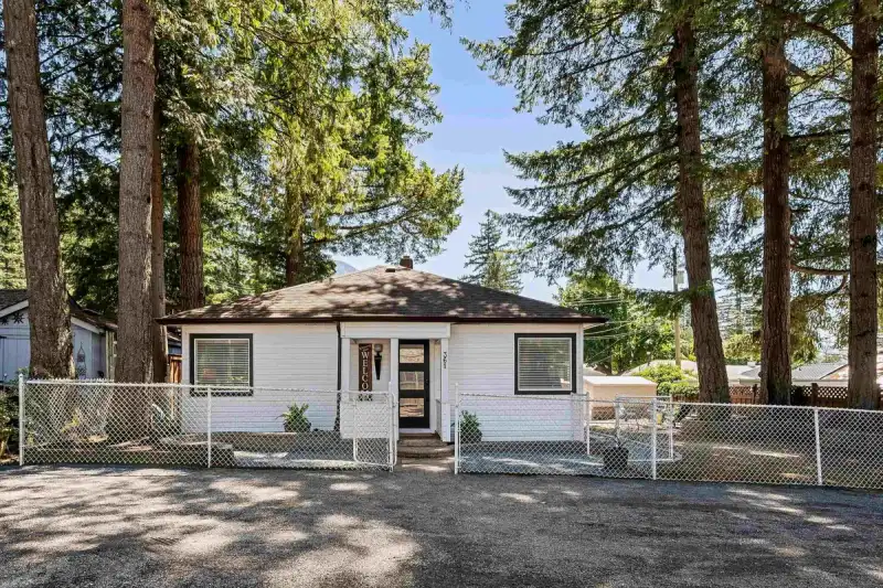 361 PINE STREET - photo 1 of 30