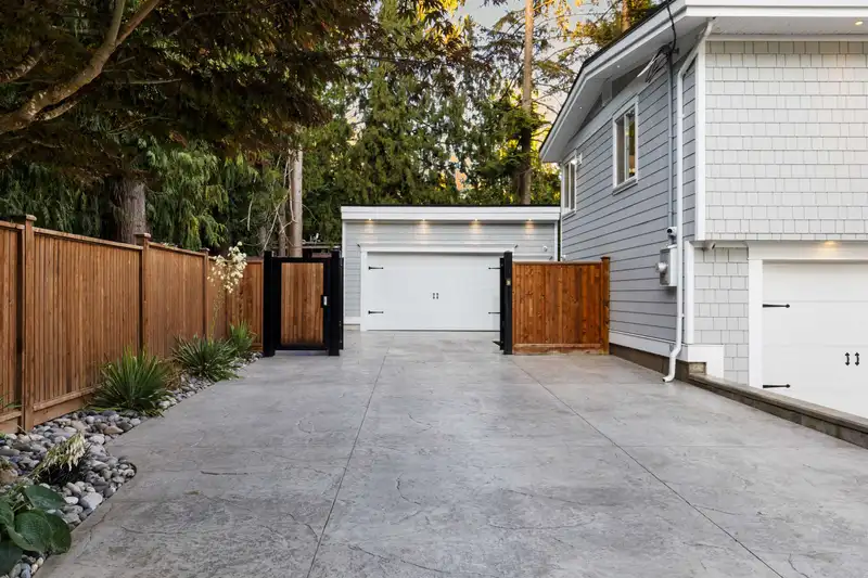 4036 196 STREET - photo 4 of 39