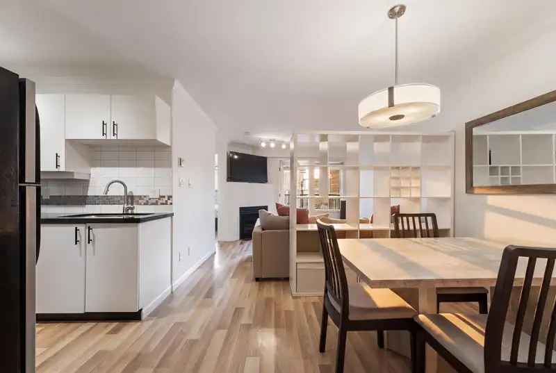 311 2680 W 4TH AVENUE - photo 2 of 27