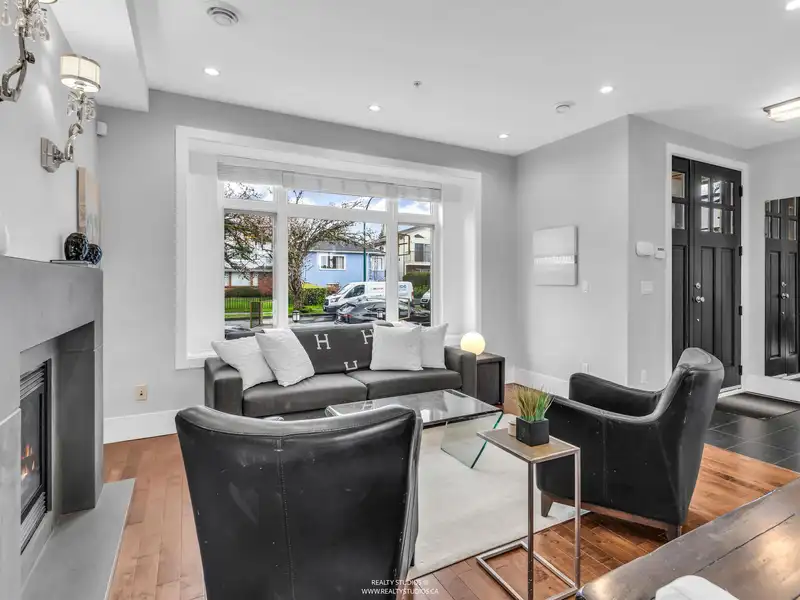 66 E 57TH AVENUE - photo 3 of 40