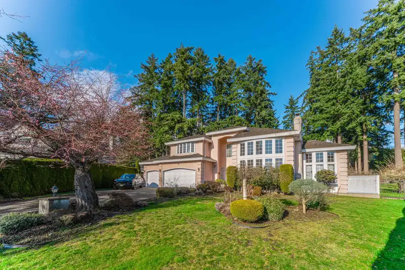 5778 125A STREET - photo 2 of 33