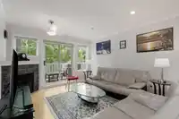 305 20750 DUNCAN WAY - thumbnail 2