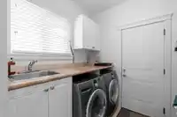 8164 211 STREET - thumbnail 12