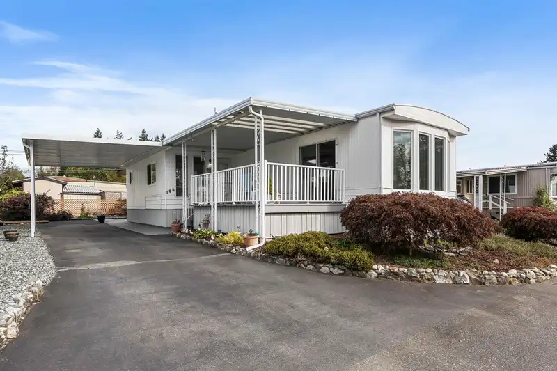 165 27111 0 AVENUE - photo 1 of 37