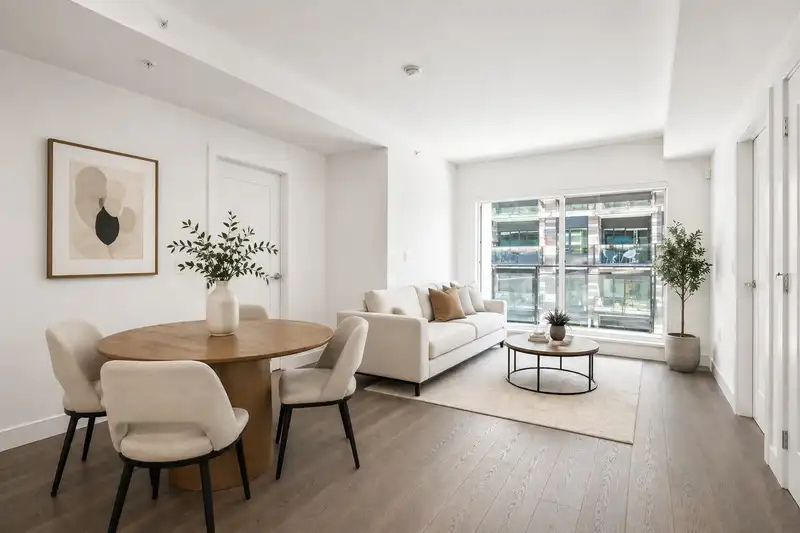 205 488 W 58TH AVENUE - photo 4 of 15