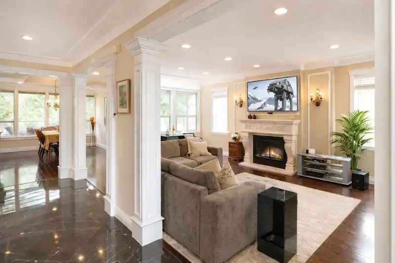 866 SINCLAIR STREET - photo 3 of 14