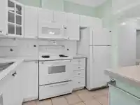 8 5708 208 STREET - thumbnail 10
