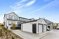 20963 83 AVENUE - thumbnail 4