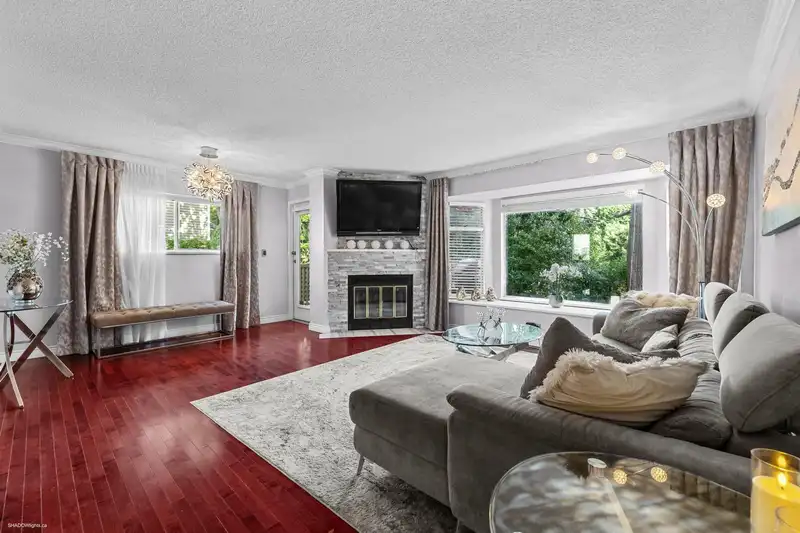 40 5740 GARRISON ROAD - photo 2 of 34
