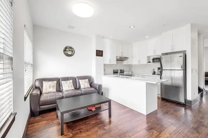 67 12677 63 AVENUE - photo 3 of 18