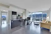 2303 2968 GLEN DRIVE - thumbnail 6