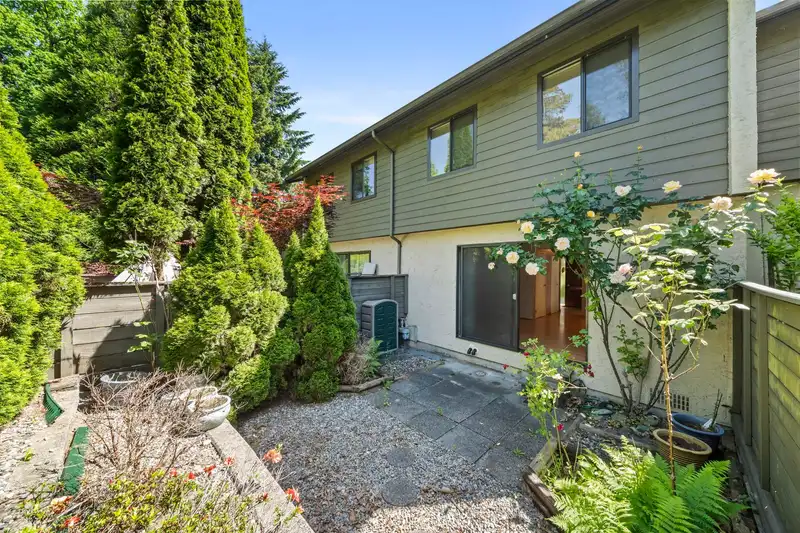 24 2880 DACRE AVENUE - photo 2 of 32