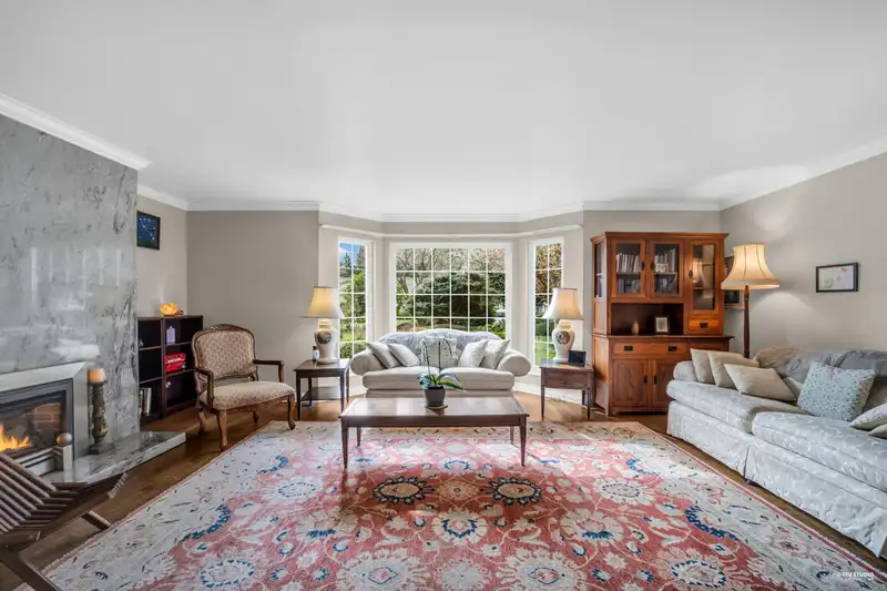 539 NEWCROFT PLACE - photo 4 of 40