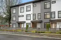 33 7127 193A STREET - thumbnail 14