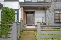 33 7127 193A STREET - thumbnail 17