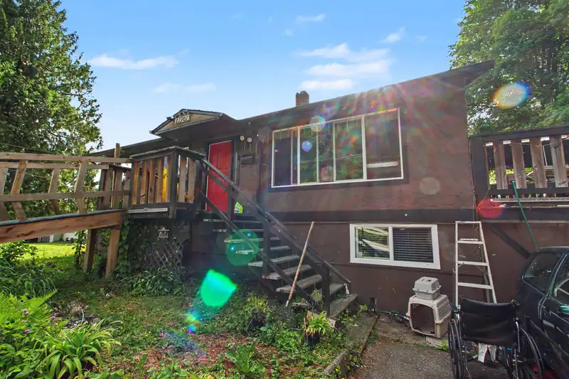 11961 248 STREET - photo 4 of 40