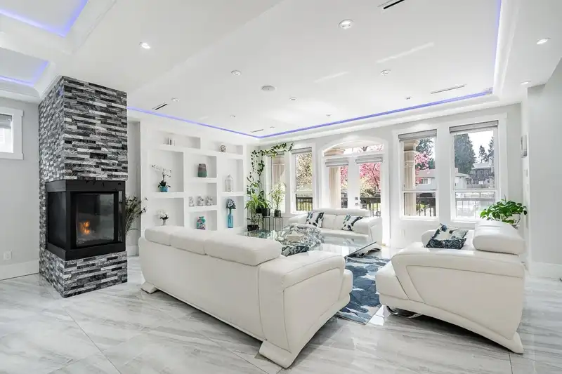 14115 76 AVENUE - photo 4 of 40
